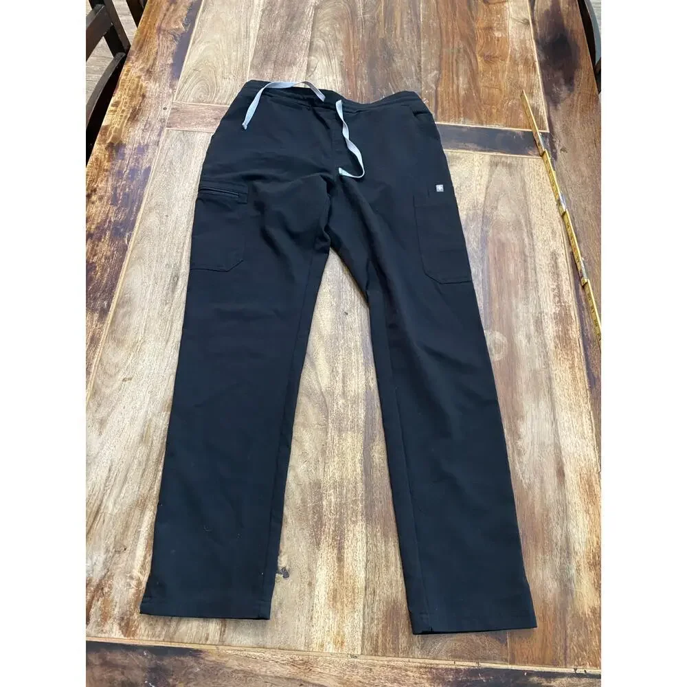 FIGS Men's Black Kade Cargo Scrub Pants Size small